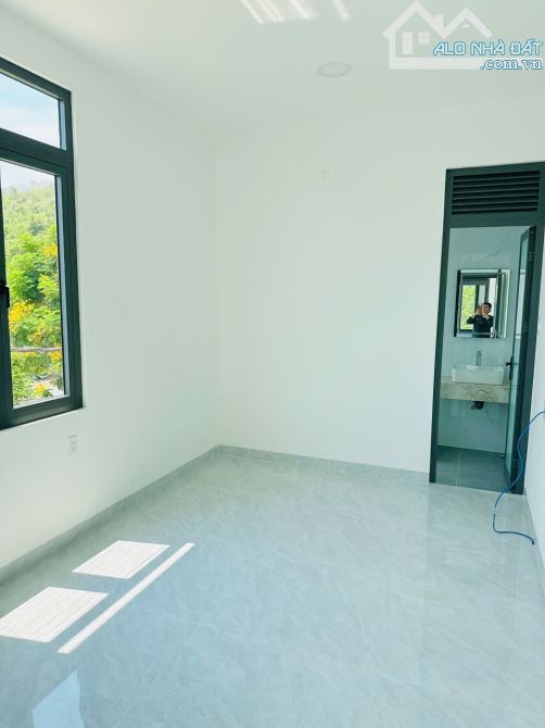 Nhà 2 Mặt Tiền Mới Xây Đẹp TĐC Đất Lành Vĩnh Thái Nha Trang - 4
