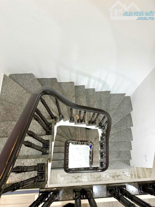 NHÀ ĐẸP Ở NGAY PHỐ THỊNH QUANG 4 TẦNG 40M2 HIỆN ĐẠI - TRUNG TÂM ĐỐNG ĐA - CHỈ HƠN 7 TỶ - 4