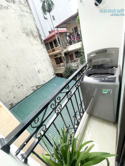 Cho Thuê CCMN 172 Vũ Hữu Thanh Xuân 30m2 Gác Xép Giặt Riêng Ban Công Cửa Sổ Thang Máy Ô Tô - 4