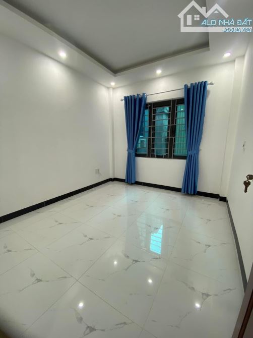 Lô góc la khê - 30/33m2 – 7.6 tỷ - Phan Đình Giót – Oto đỗ gần - 4