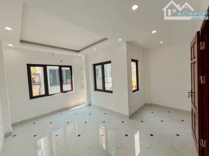 Nhà mới đẹp Vũ Văn Cẩn Hà Đông. Sổ A4 59m, 5 tầng thang máy MT4m5 Giá 16 tỷ Ô tô vào nhà - 5