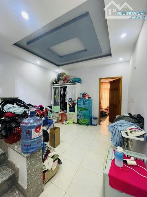 NHÀ KHU PHÂN LÔ HƯƠNG LỘ 2,ĐƯỜNG XE TẢI,3 TẦNG,64N2(4×16),3PN,GẦN KHU TÊN LỬA,CHỈ 5,65 tỷ - 5