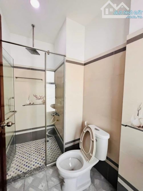 Siêu phẩm 3 tỷ Đ.Phạm Văn Hai, P3, Q.Tân Bình, 70m2, sẵn HĐ thuê tiện kinh doanh, SHR - 5