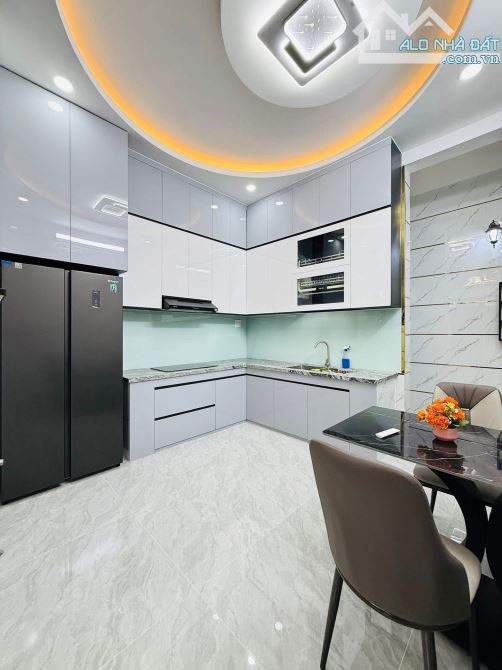 GIA ĐÌNH ĐỊNH CƯ BÁN NHÀ TRẦN THÁNH TÔNG, P15, TÂN BÌNH - GIÁ:4TỶ380/71,3M2 (4,6x15,5M) - 5