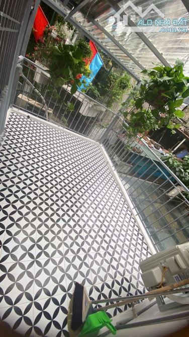 🏢 TẬP THỂ TẦNG 2 - MẶT NGÕ Ô TÔ - FULL NỘI THẤT - GIÁ CHỈ 3.95 TỶ! 💯 - 5