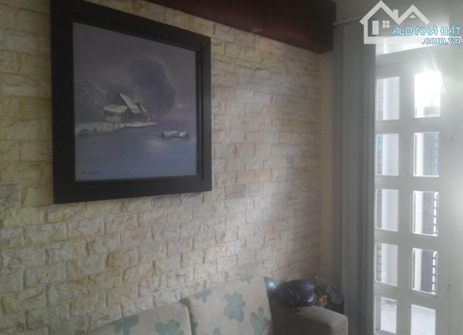 Nhà 38m² Bà Hom xây 1 trệt 2 lầu. Hẻm oto 6m thông, sổ chính chủ. Giá chỉ 2,4 tỷ còn TL - 5