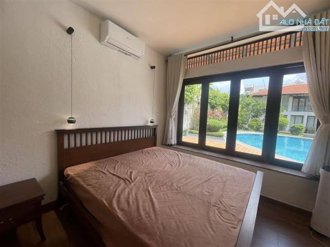 Bán Biệt Thự Dương Quảng Hàm, ô tô vô nhà vài chiếc,hồ bơi,340m, ngang 16m, 33.xx tỷ - 5