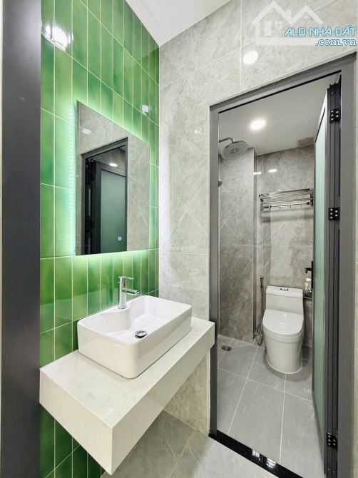 Nhà mặt phố giá rẻ đường Nguyễn Công Trứ, Q1 đang cho thuê 25tr/tháng - Giá 5tỷ090/52m2 - 5