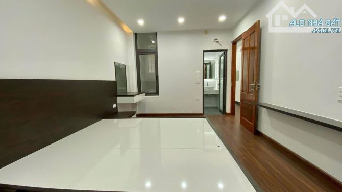HAI BÀ TRƯNG KINH DOANH OTO TRÁNH VỈA HÈ 7 TẦNG THANG MÁY FULL NỘI THẤT - 5