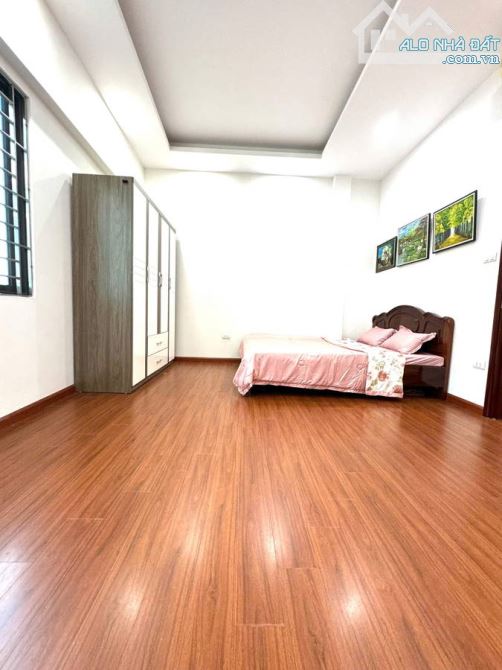 SIÊU HIẾM - NHÀ ĐẸP TRUNG TÂM QUẬN HAI BÀ - GIÁ HẠT DẺ - CĂN GÓC THOÁNG - NHÀ 2 MẶT NGÕ - - 5