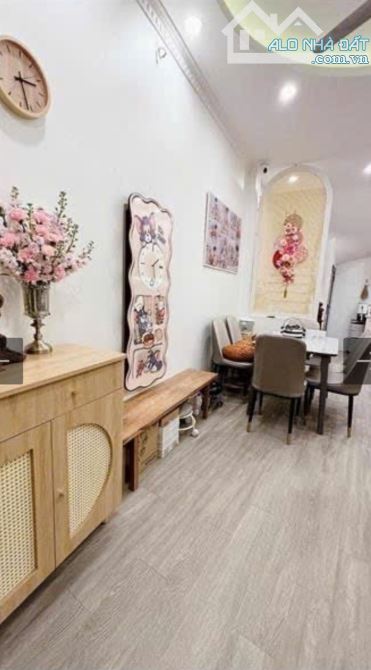 Sốc! Căn Nhà Gốc Đề 5 Tầng Full Nội Thất – Giá Dưới 9 Tỷ – Không Mua Ngay Là Mất - 5