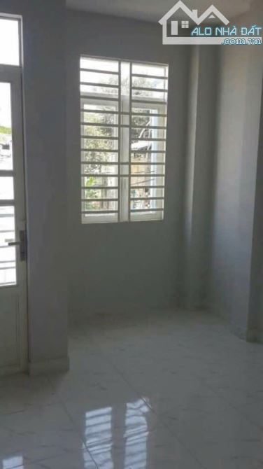 30M2- SỔ VUÔNG - NGAY VINCOM QUANG TRUNG - KO LG/ KO QUY HOẠCH - NHÀ CỨNG CÁP CHỈ NHỈNH 3T - 5