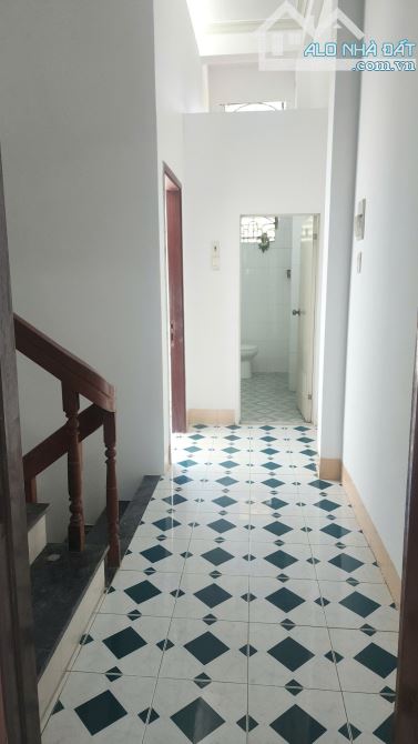 Bán nhà 3 tầng mặt tiền Phan Đình Phùng, vị trí đắc địa, TP Quảng Ngãi - 5
