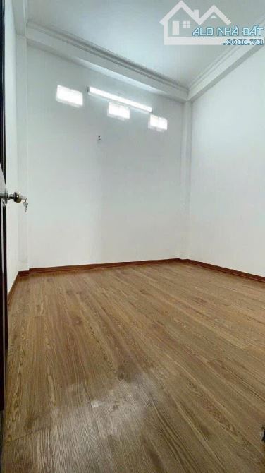 NHÀ 3 TẦNG HẺM XE HƠI 4PN ĐƯỜNG CHUYÊN DÙNG 9 P PHÚ MỸ QUẬN 7 - 5