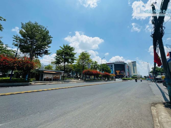 Cho thuê nhà 3 phòng ngủ Nguyễn Trãi có máy lạnh 8 triệu - 5