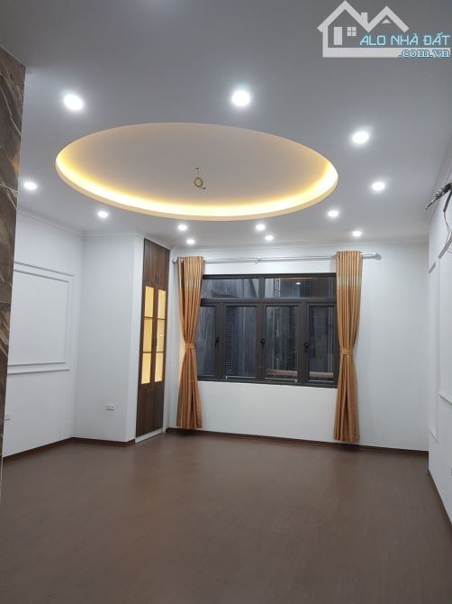 Cần bán nhà riêng Phố Quan Nhân 55m 6Tg MT 4,5m chỉ 11,8 tỷ full NT ôtô 4 chỗ vào nhà. - 5