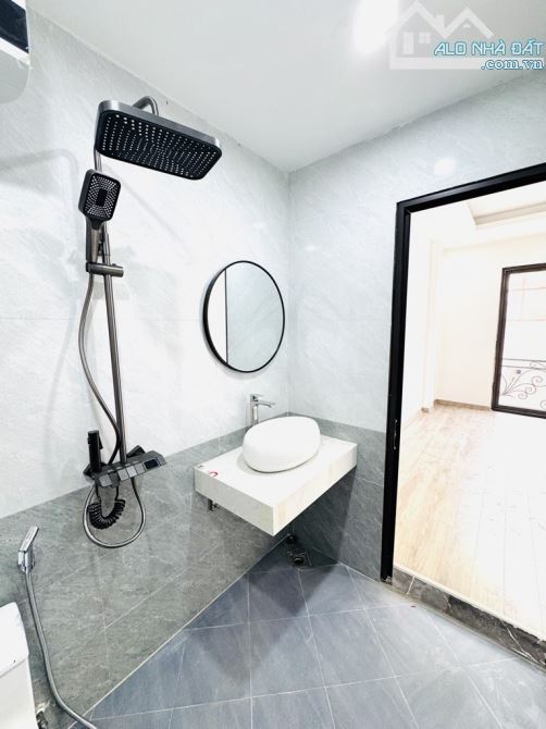 BÁN NHÀ MỚI PHỐ TRƯƠNG ĐỊNH 45M2 6 TẦNG GIÁ NHỈNH 7 TỶ - 5