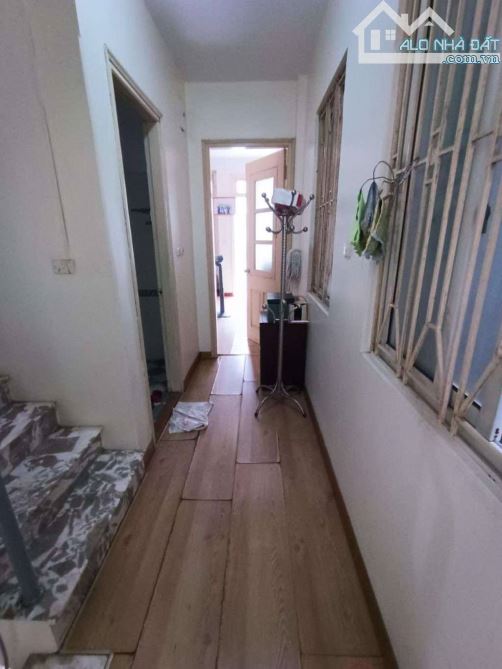 Bán nhà Dân xây - Âu Cơ - 65m2 x 4T x MT 5m - 3 Thoáng - Ngõ thông vài bước ra Phố - 5