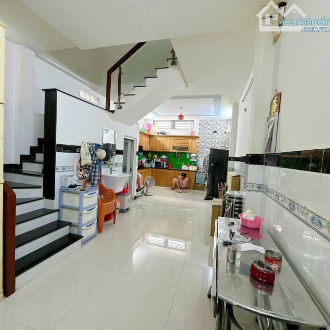 NHÀ HẺM 5M GẦN KHU TÊN LỬA, 4X15M 1 TRỆT 1 LẦU ĐÚC - 5