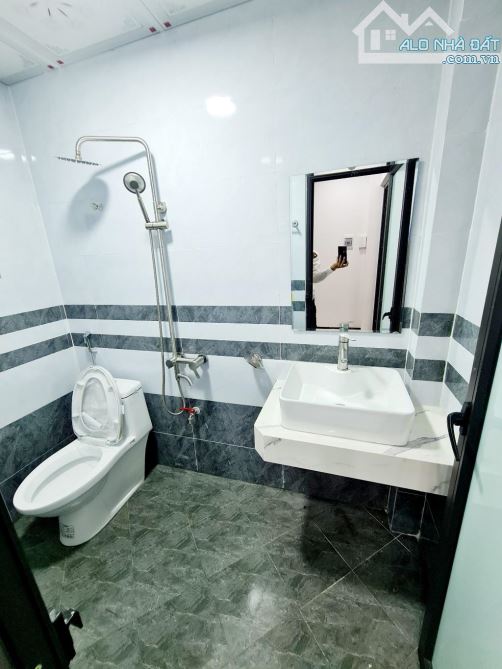 Nhà mới koong Phú Lãm, Hà Đông-gần ô tô - Ngõ thông - Nội thất sịn sò- Nhỉnh 4 tỷ - 5