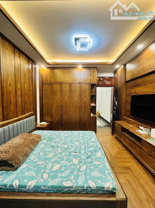 BÁN NHÀ LẠC LONG QUÂN 52m2. NHÀ DÂN XÂY - MẶT NGÕ Ô TÔ - KINH DOANH ĐỈNH CAO - 6