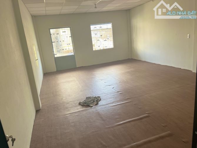 NHÀ VỊ TRÍ ĐẸP -QL22 - GIÁ TỐT - 2 TẦNG -55M2 - 6