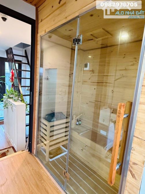 NHÀ ĐẸP CÁCH MỘT NHÀ RA MẶT PHỐ GẦN CÔNG VIÊN VIEW HỒ THOÁNG MÁT-  6 TÀNG THANG MÁY - 6