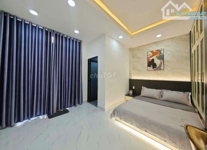CHỦ NGỘP TIỀN CẦN BÁN NHÀ ĐƯỜNG PHAN PHÚ TIÊN, QUẬN 5-GIÁ 4TỶ120/ 5X14,2M-(71M2) SHR 9 CHỦ - 6
