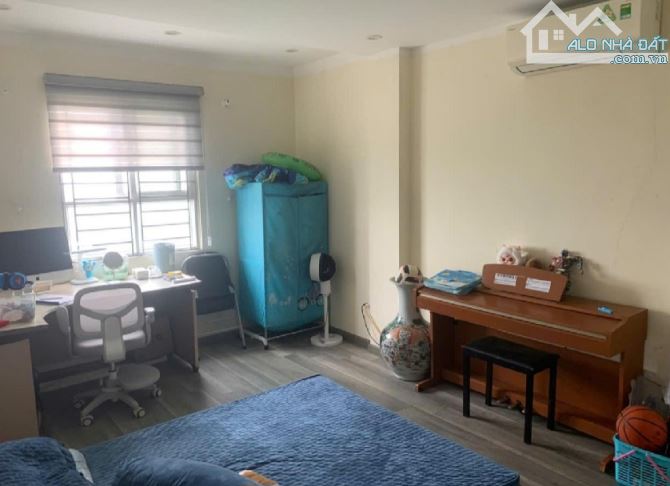 CC Thạch Bàn/108 M2/5.5 tỷ / Tầng 23 - 6