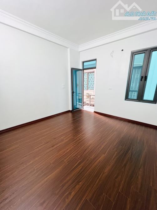 BÁN NHÀ MỚI 7 TẦNG X 50 M2 PHỐ LĨNH NAM GIÁ NHỈNH 8 TỶ - 6