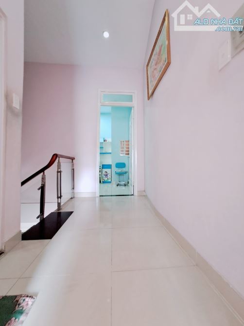 Bán Nhà Đẹp Hẻm Ô tô Thiên Phước P.9 Tân Bình Giáp Q10,40M2, 2 Tầng BTCT, 5tỷ 25 - 6