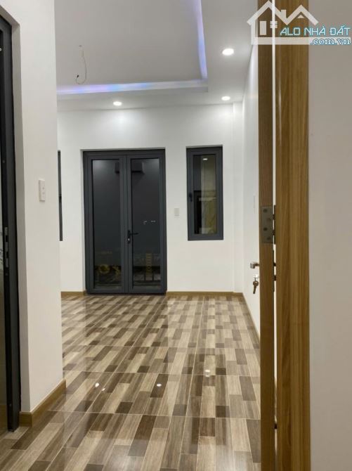 BÁN NHÀ HẺM XH - 4 TẦNG - 4 P. NGỦ - TRƯỜNG CHINH - TTN, Q12 - GIÁ 6,6TỶ - 6