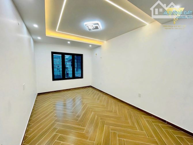 Nhà 3,5 tầng sân cổng riêng phố Chợ Hàng ngay gần đường Hồ Sen ,thẳng ngõ 1 ngoặt tới nhà - 7