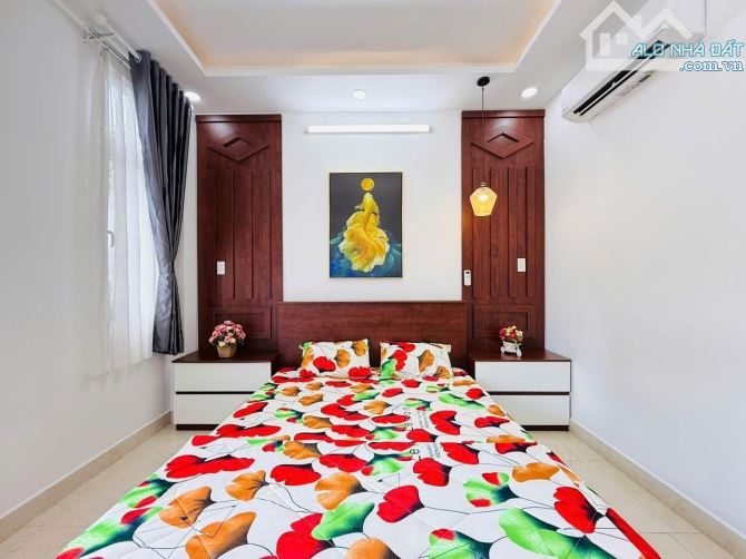 Mua nhanh căn nhà đẹp 58.4m2 ngay Lê Văn Lương, Quận 7. Giá: 4 Tỷ 090. SHR, hẻm xe hơi - 7