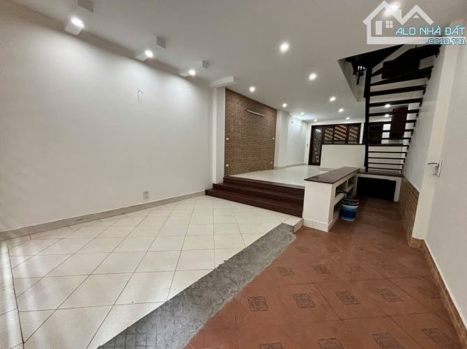 Cho thuê nhà MỚI ĐẸP KĐT Văn Quán 80m x 4 tầng 23 triệu - 7