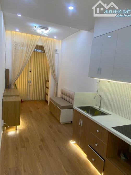 Bán nhà xinh, Bà Hạt, Quận 10, 3 tầng, 42m2, ngang 4x10, nhỉnh 5 tỷ - 7
