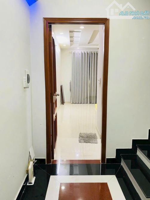 NHÀ KHU ĐỒNG BỘ NGUYỄN OANH - PHƯỜNG 6 - GÒ VẤP. TRỆT 3 LẦU ST, GIÁ: 9TY TL - 7