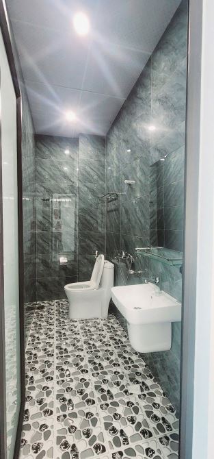BÁN NHÀ 3 TẦNG GẦN VIMHOMES STAR CITY. VIEW SÔNG MÁT MẺ. Ô TÔ VÀO NHÀ. GẦN ĐL HÙNG VƯƠNG - 7