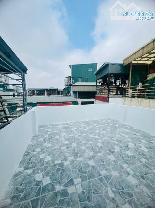 🏡Nhà mới Thang Máy ngõ 155 Cầu Giấy 40m2 xây 6 tầng mt hơn 4 mét NHỈNH 10 TỶ - LÔ GÓC - 6 - 7