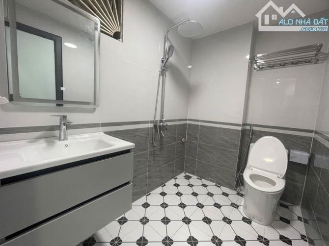 Siêu phẩm duy nhất còn sót lại gần VTV VIỆT NAM - 7