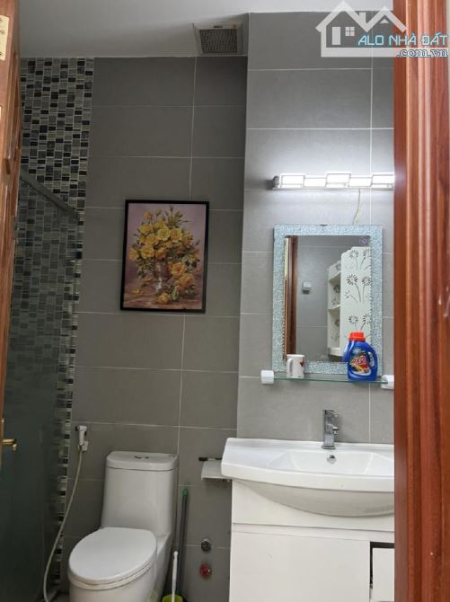 Bán nhà mặt tiền Trần Thị Trọng, P15, Tân Bình.55m2 x 3 tầng - 4.75 x 11.5. Giá 12.87 tỷTL - 7