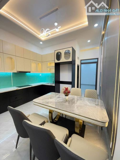 Bán Gấp Nhà Bình Trị Dĩ An Full Nội Thất Cao Cấp Vị Trí Siêu Đẹp - 7