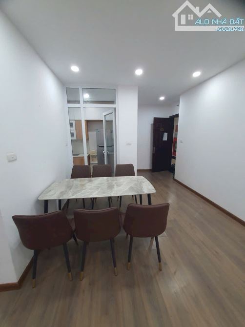 CHO THUÊ CĂN HỘ CHUNG CƯ TOÀ CT2 A10 NAM TRUNG YÊN - TẦNG TRUNG VIEW ĐẸP 2PN + 2WC, 20TR/T - 8