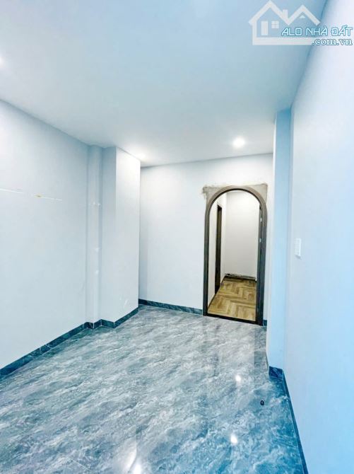 Bán nhà mới 1 lầu gần mặt tiền chợ Rạch Ông P.2 Quận 8 - 8