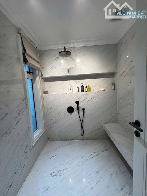 BIỆT THỰ  MT NGUYỄN VĂN THỦ VS MẠC ĐỈNH CHI- NGANG 8,5M- 4 TẦNG- 88 TỶ - 8