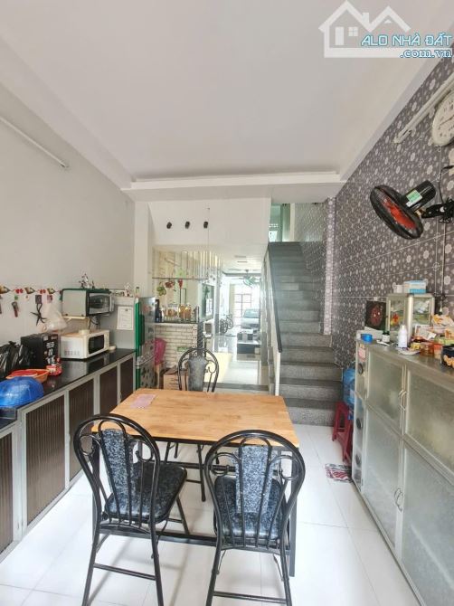 🌈Bán nhà 3 tầng mặt tiền đường Mê Linh - Tân Lập  Giá 9,5 Tỷ - Tp Nha Trang - Diện Tích: - 8
