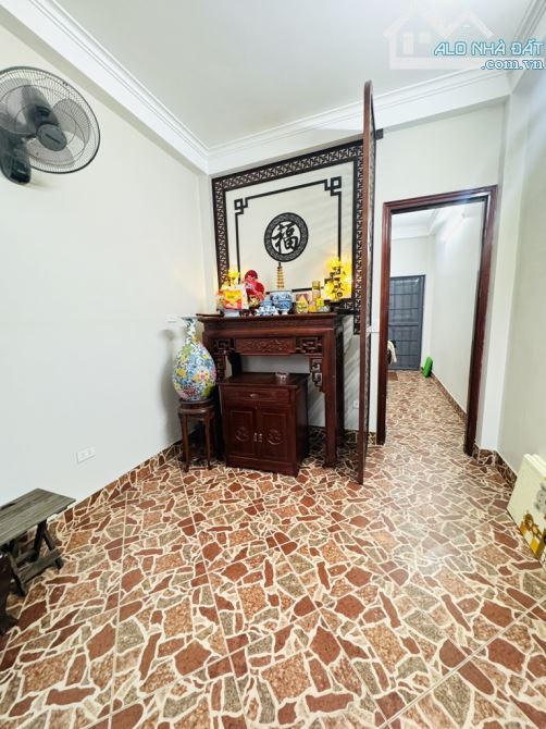 Bán nhà Tôn Thất Tùng, thoáng 2 mặt, vị trí đẹp, sổ nở hậu, 39m2 chào 9 tỷ 5 - 8