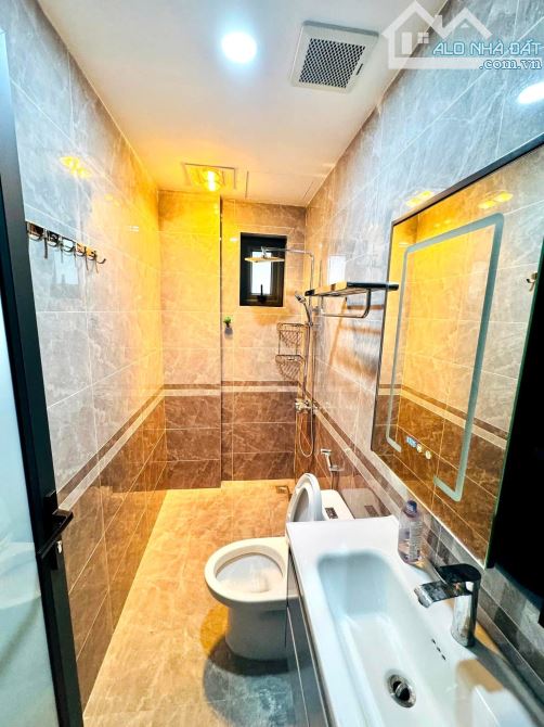 Bán nhà mặt ngõ ô tô, kinh doanh Lạc Long Quân, Tây Hồ: 52m, 6tầng, 6ngủ, mt 4m, giá 22tỷ - 9