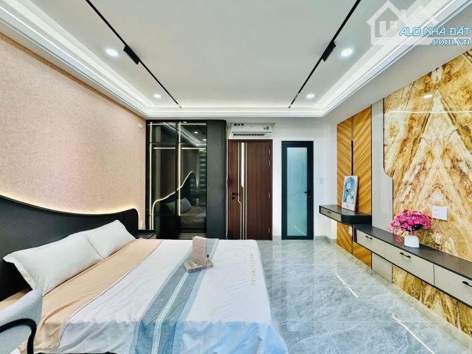 Chủ nhà ngộp vốn cần bán gấp nhà Hoàng Hoa Thám, Tân Bình - Giá 4 tỷ 390/60m2(4mx15m) - 9