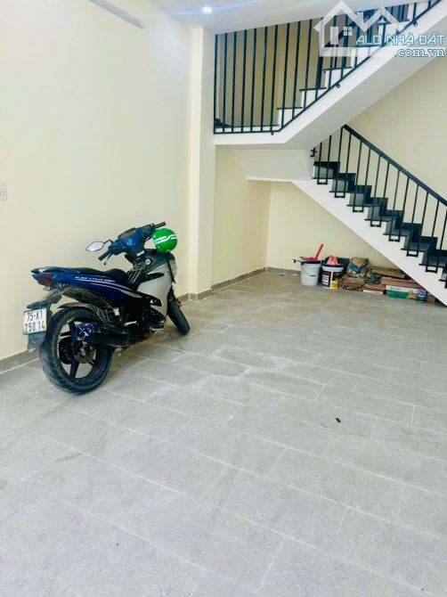 CƠ HỘI ĐẦU TƯ SIÊU LỢI NHUẬN - NHÀ 3.5 TẦNG, 10 PHÒNG TRỌ, VỊ TRÍ TRUNG TÂM  - CHỈ 4 TỶ X - 9